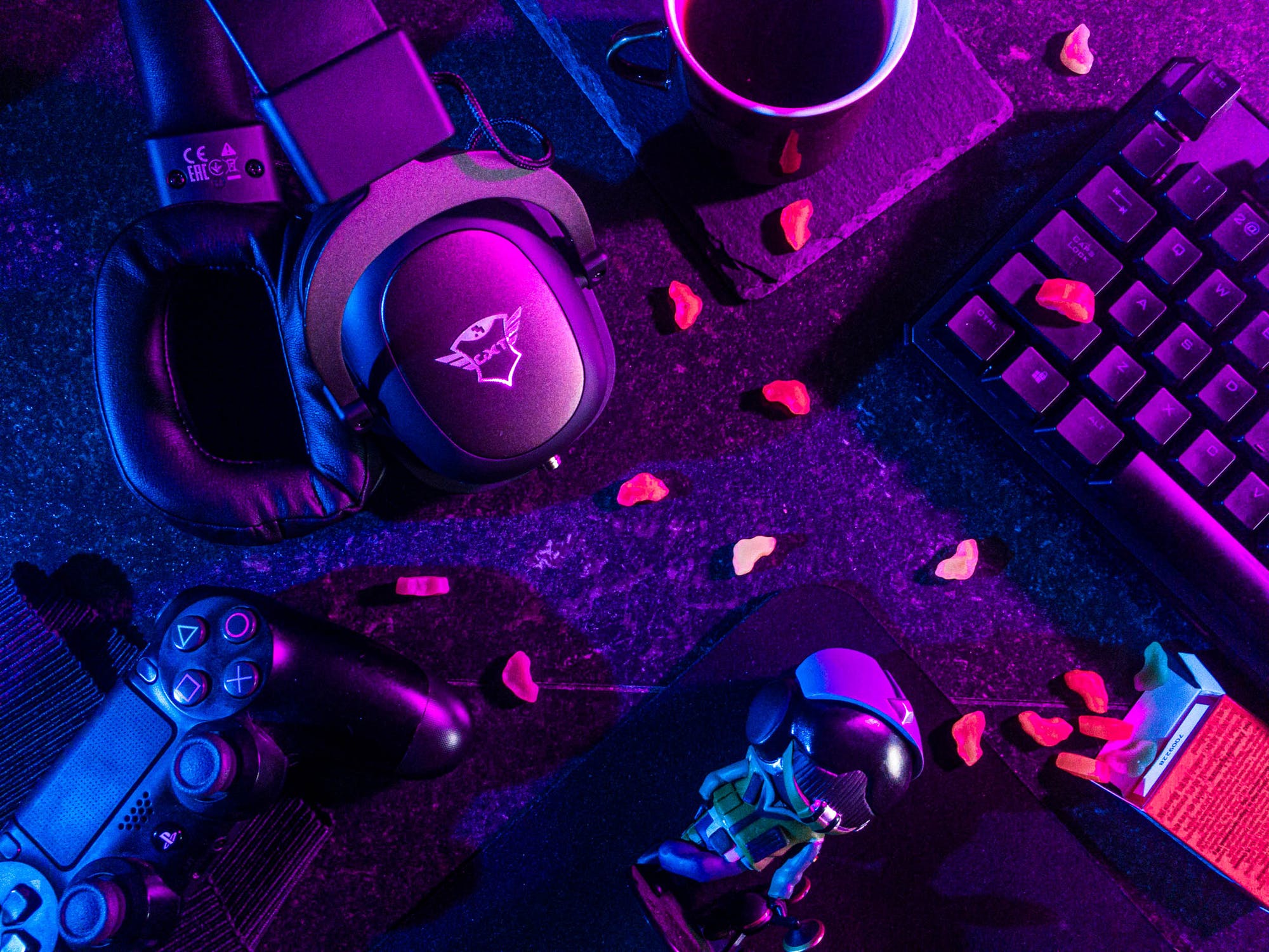 Cover of Female Gamers Survey 2020