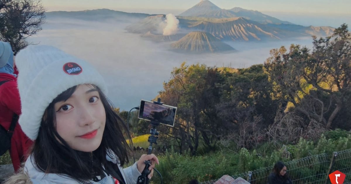 Cover of Jinnytty’s Global Appeal: Touring the World with IRL Streams