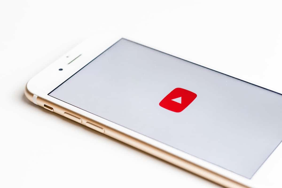 Cover of Alphabet Q3 2022 Earnings: YouTube’s Ad Revenue Declined for the First Time