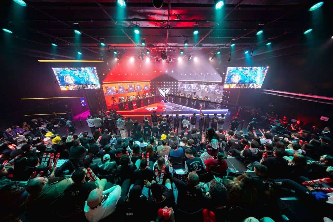 Cover of MadHouse TV to Broadcast Brazilian League of Legends Championship Competitions