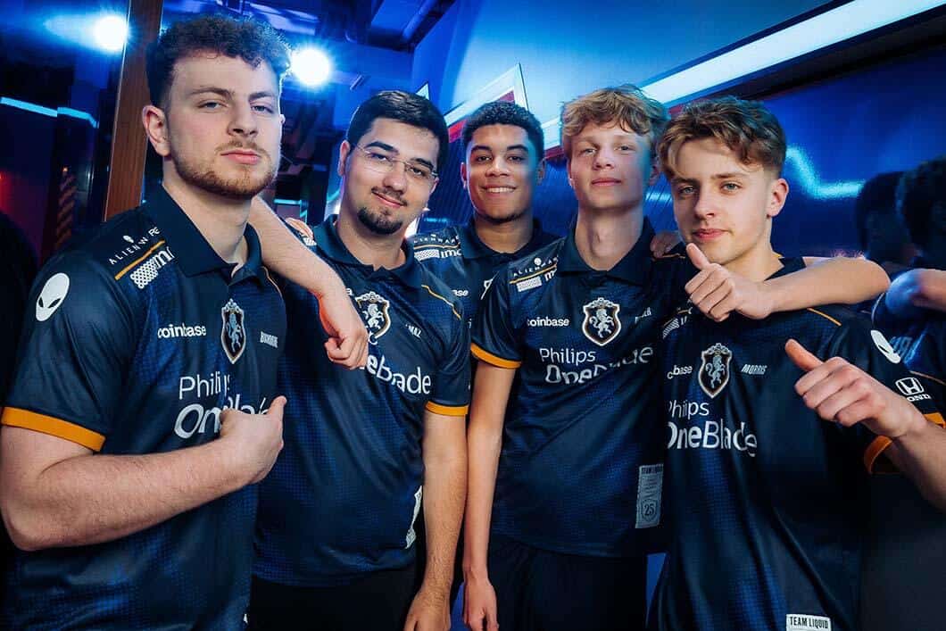Cover of Team Liquid Acquires Team Gullit