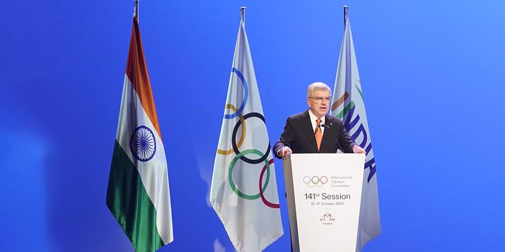 Cover of International Olympic Committee Seeks to Create Olympic Esports Games