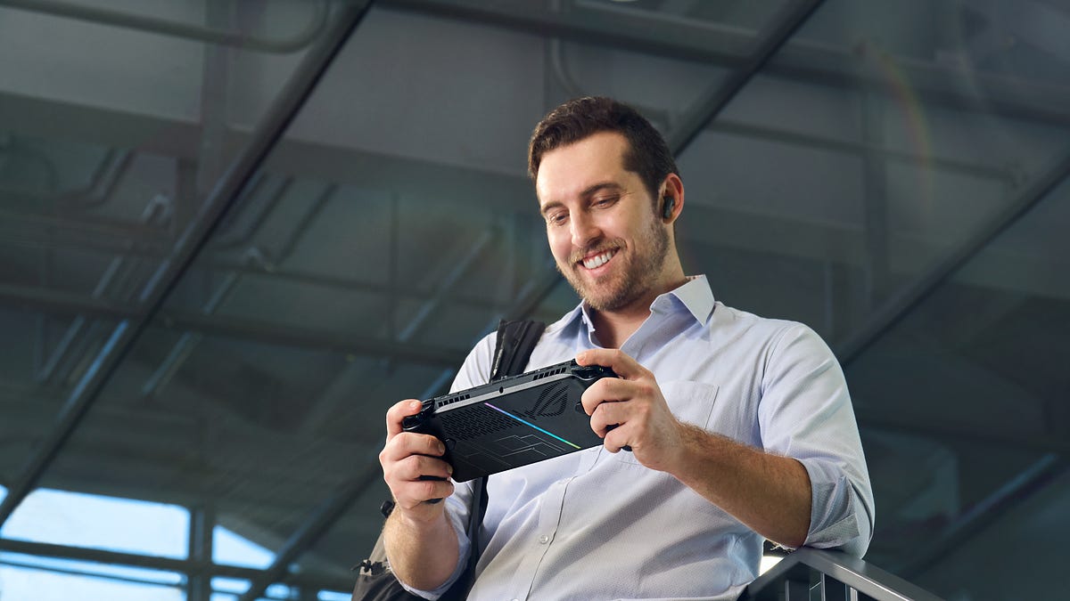 Cover of What an Open-Platform Xbox Could Mean for the Console Business